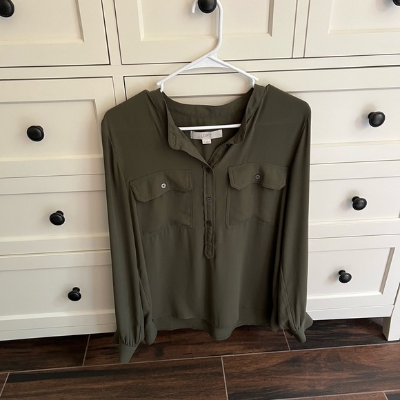 LOFT Green Blouse Size Small - Picture 1 of 4